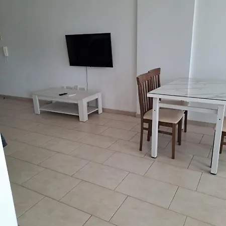 Apartman Sunny 2 Bedroom Near Everything